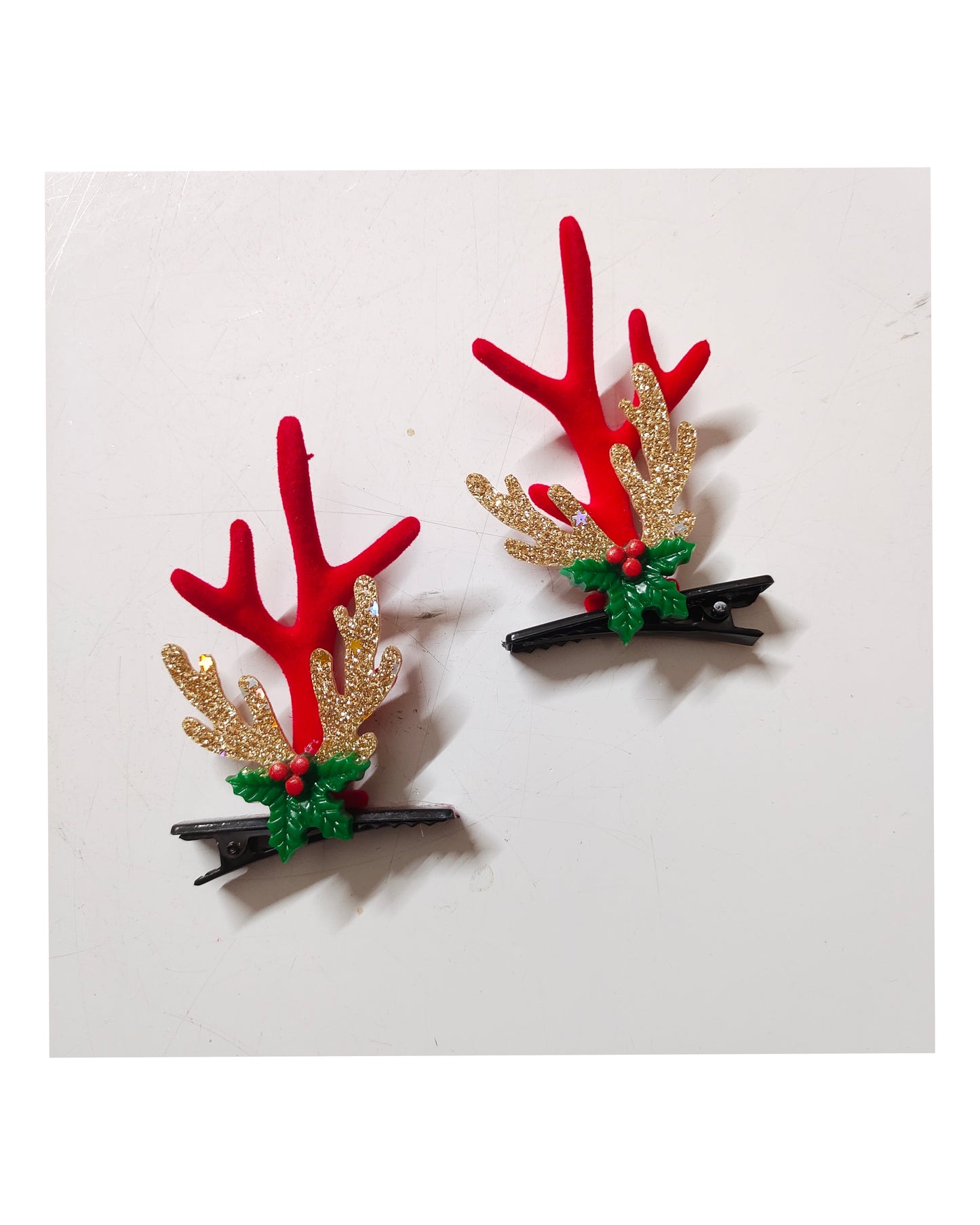 Christmas Reindeer Antler Hair Clips, Holiday Holly Berry Design, Festive Hair Accessories
