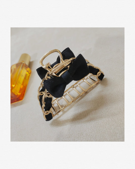 Gold Metal Hair Claw Clip for Women, Non-Slip Elegant French Hair Catch, Vintage Chain Link Design with Black Ribbon Bow, Strong Hold Hair Jaw Clip for Thick and Thin Hair Styling Accessories For Women And Girls