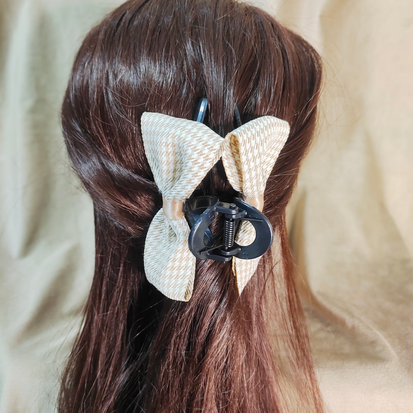 Bow Hair Claw Clips, Hair clutcher,Juda Claw, Bun Claw,Hair Accessories for Women & Girls, Beige
